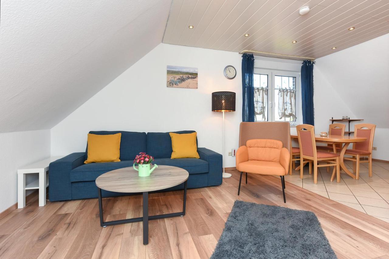 Ferienwohnung Wattgefluester Esens Exterior foto