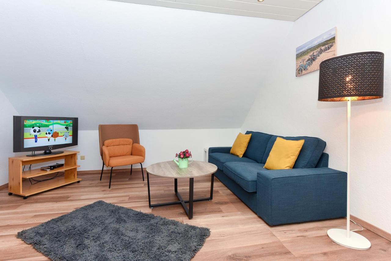 Ferienwohnung Wattgefluester Esens Exterior foto